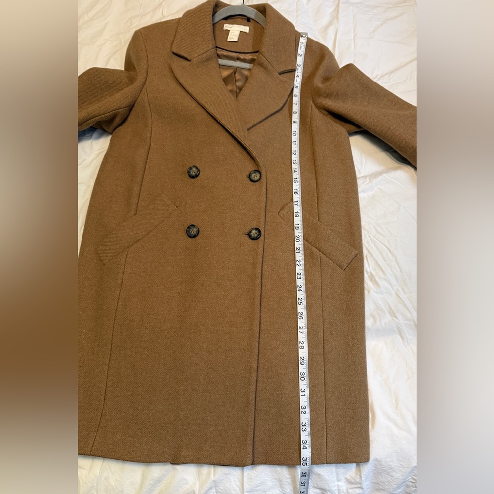 H&M double breasted camel wool blend coat. NWOT. Size 2, but fits like a medium. - Picture 6 of 8
